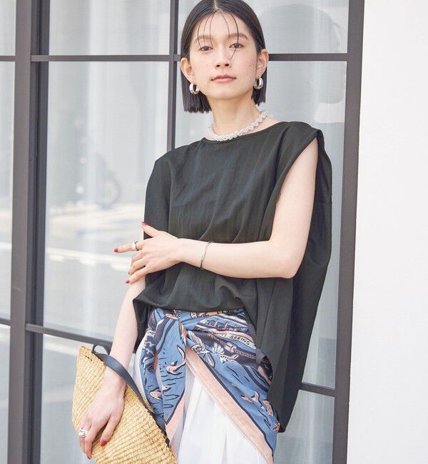 SHIPS for women「《予約》【実力派ベーシック】〈手洗い可能〉レーヨン ナイロン 深 ベンツ ノースリーブ プルオーバー」|Tシャツ・カットソー|