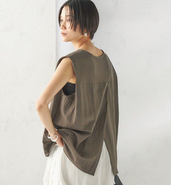 SHIPS for women「《予約》【実力派ベーシック】〈手洗い可能〉レーヨン ナイロン 深 ベンツ ノースリーブ プルオーバー」|Tシャツ・カットソー|