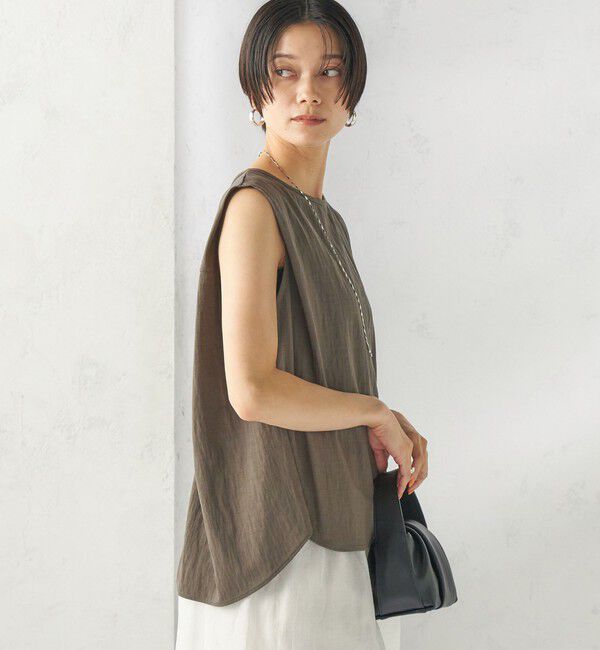 SHIPS for women「《予約》【実力派ベーシック】〈手洗い可能〉レーヨン ナイロン 深 ベンツ ノースリーブ プルオーバー」|Tシャツ・カットソー|