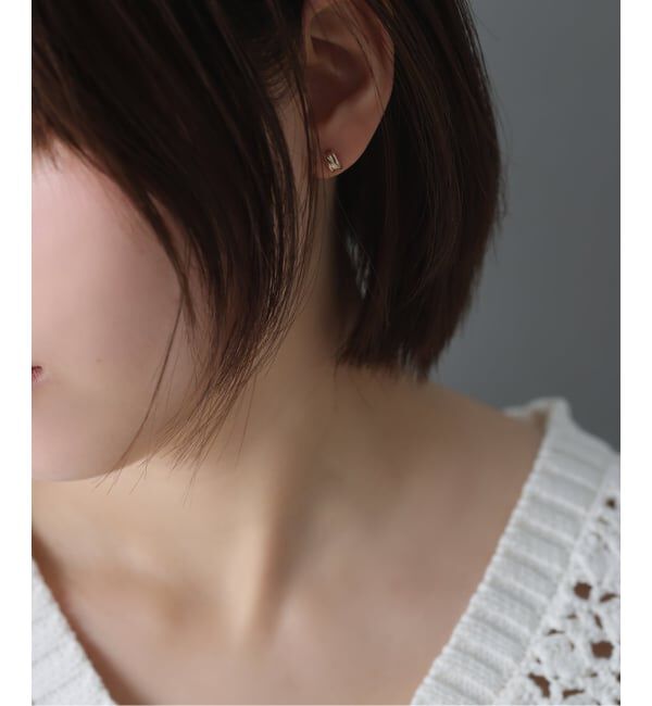 Lilas by Spick&Span「《WEB限定》クロスラインピアス K10（両耳）」|ピアス|