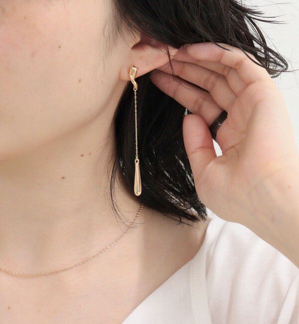 fredy emue「チタンポストチェーンスイングピアス」|ピアス|ゴールド