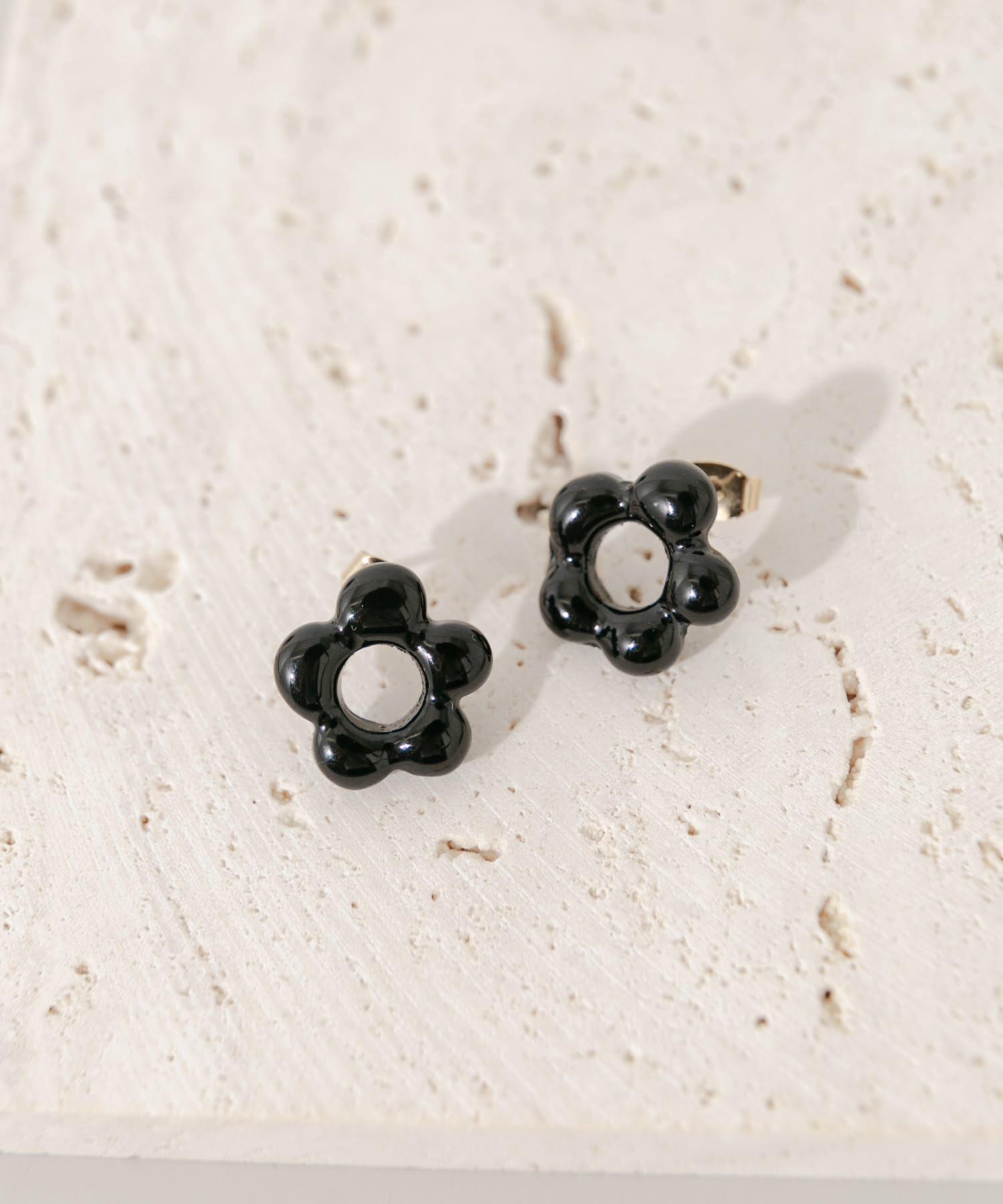 SMELLY「プックリフラワージュシピアス」|ピアス|