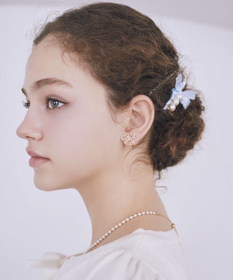 Maison de FLEUR「ビジューリボンイヤリング」|イヤリング|