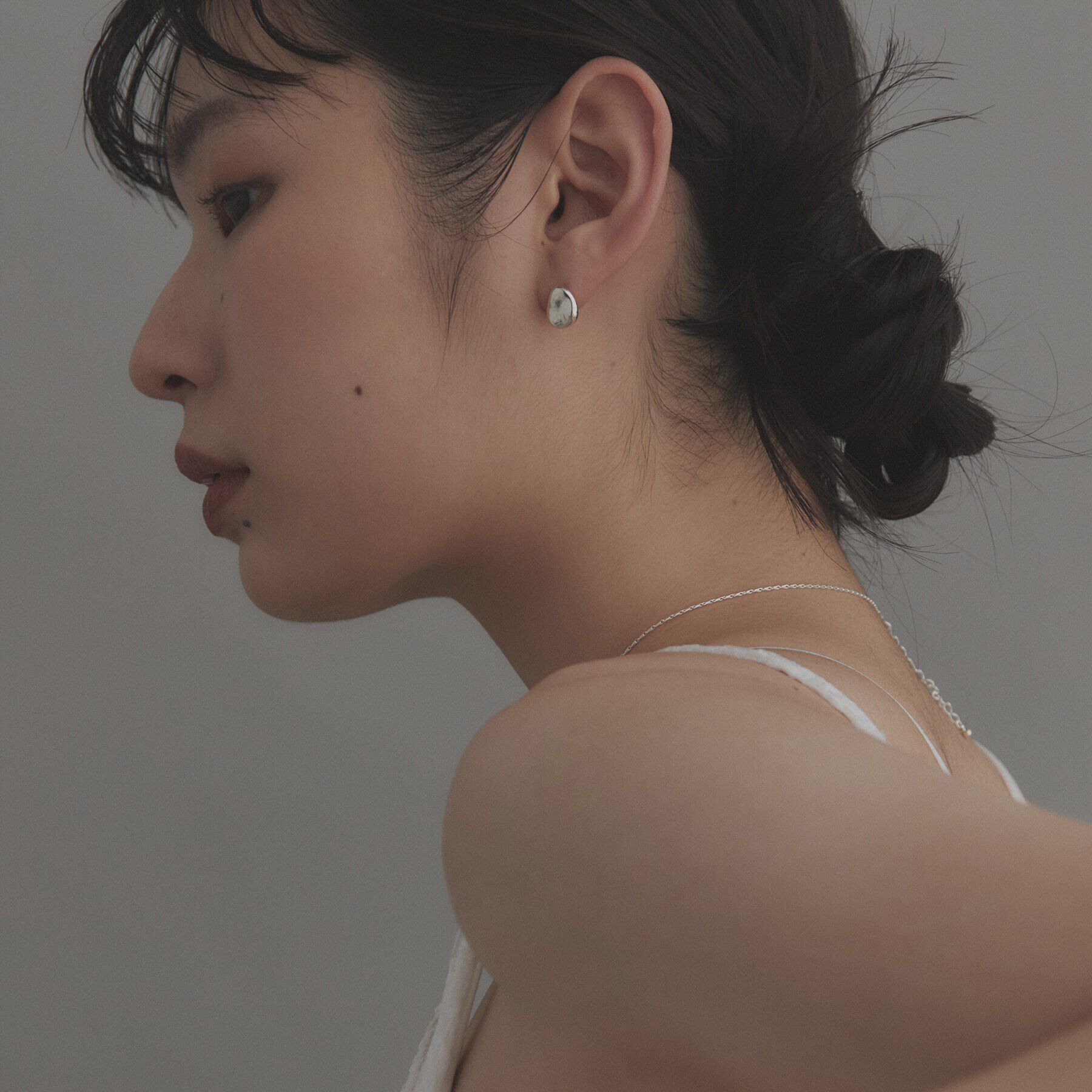 COCOSHNIK ONKITSCH「シルバー ニュアンスピアス ドロップ」|ピアス|