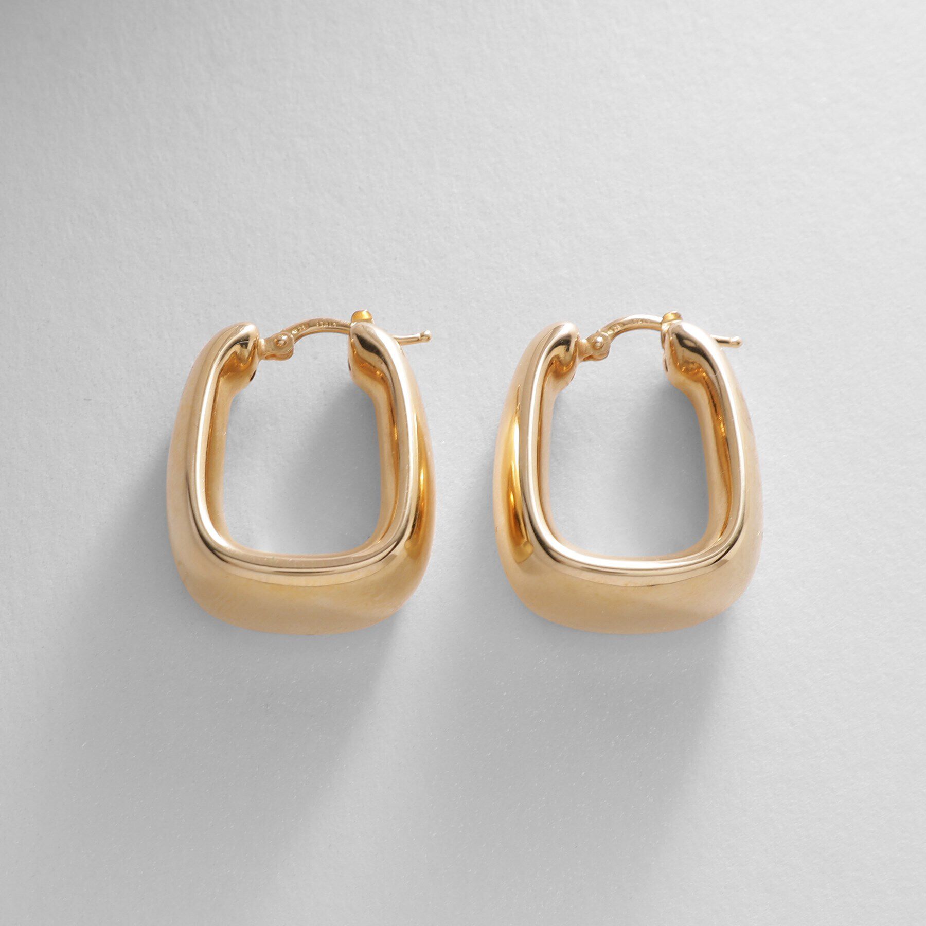 COCOSHNIK ONKITSCH「シルバー ホロウフープピアス トラペーズ GP」|ピアス|