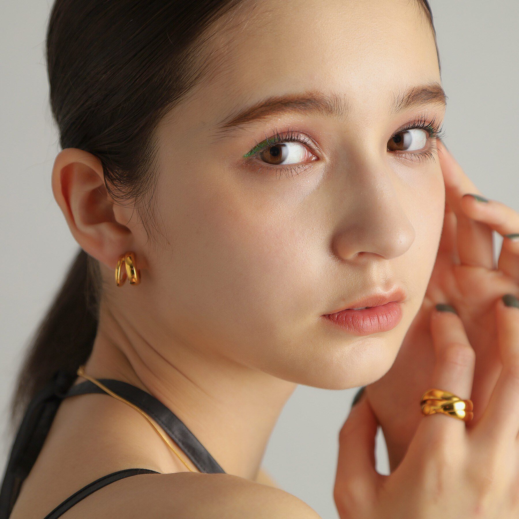 COCOSHNIK ONKITSCH「シルバー スモールフープ ダブルプランプピアス GP」|ピアス|