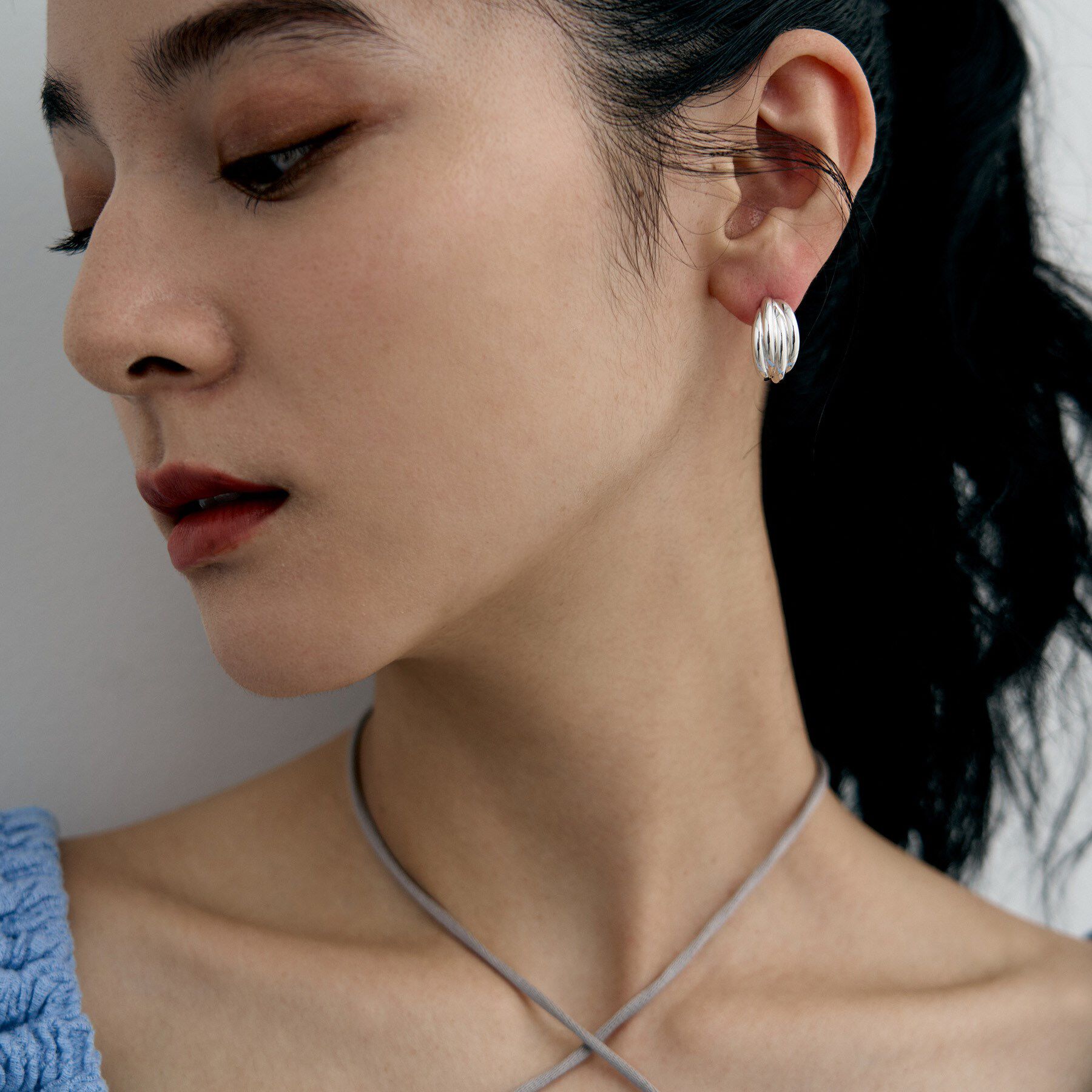 COCOSHNIK ONKITSCH「シルバー スモールフープ タングルドピアス」|ピアス|