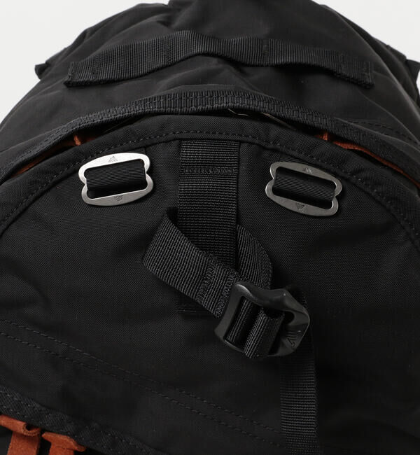 BEAMS「BEAMS｜GREGORY / デイパック｜26L 大容量｜PCスリーブ付｜タウンユース アウトドア｜シンプル｜定番品｜」|リュック|