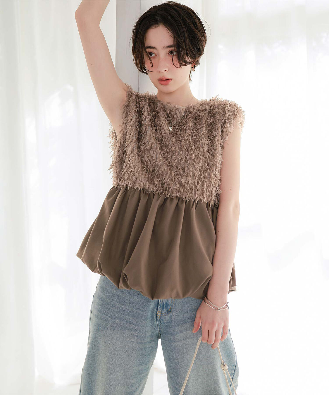titivate「前後2wayフェザーペプラムトップス/ベスト」|Tシャツ・カットソー|グレージュ