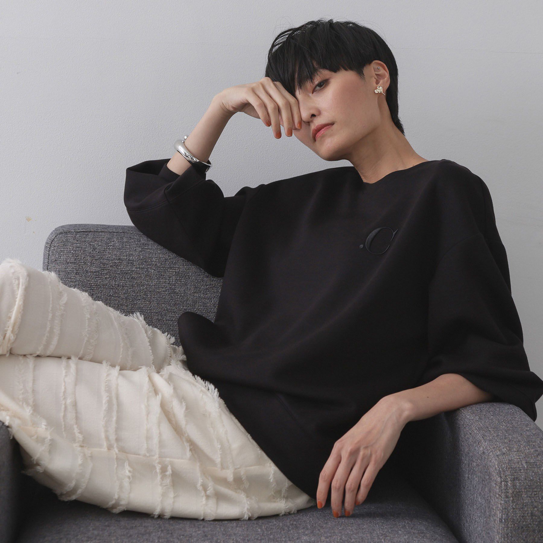 OPAQUE.CLIP「ワンポイント刺繍ダンボールトップス【UVケア／洗濯機洗い可】」|Tシャツ・カットソー|ブラック(019)
