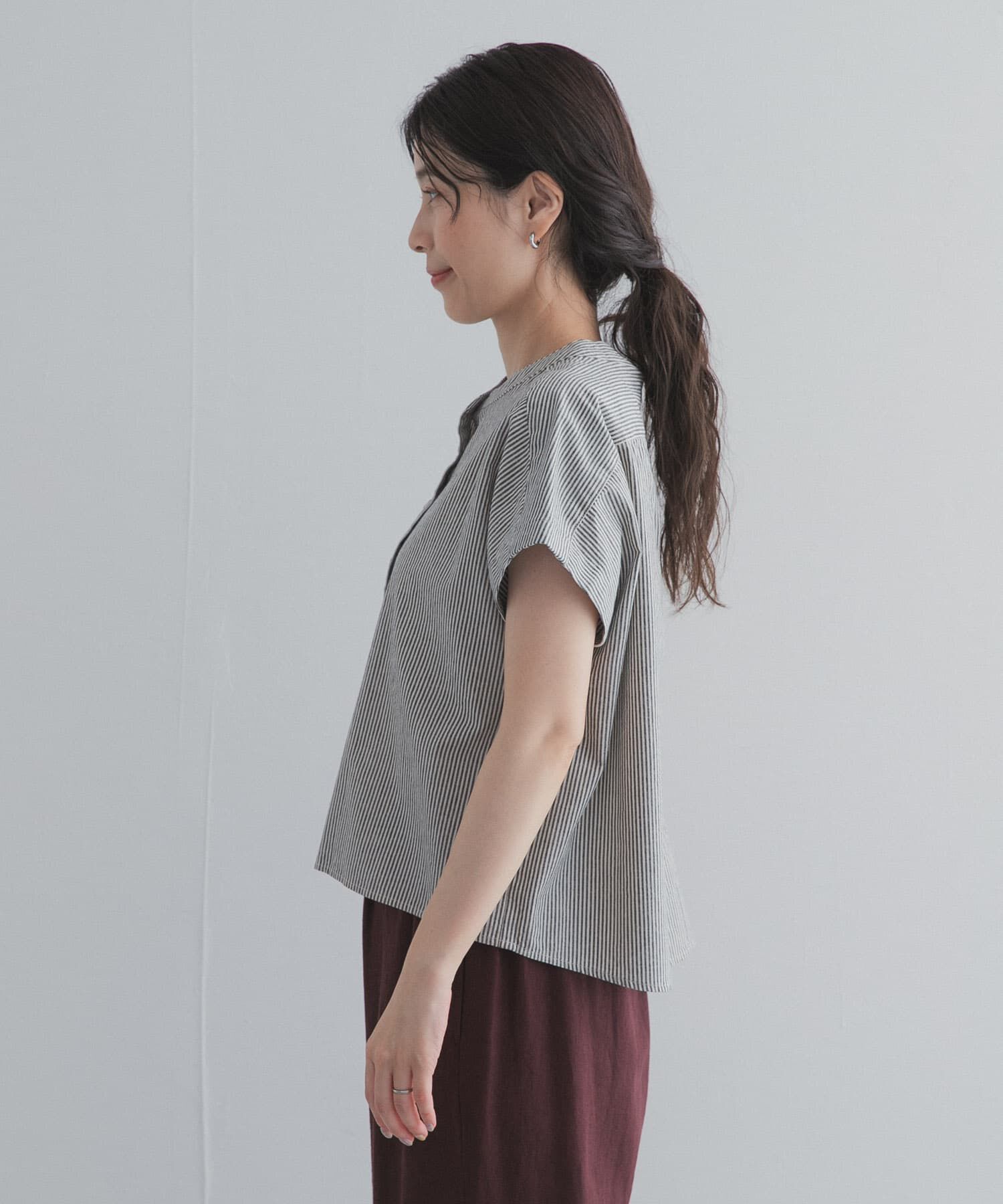 URBAN RESEARCH DOORS「ストライプクロップドブラウス」|シャツ・ブラウス|
