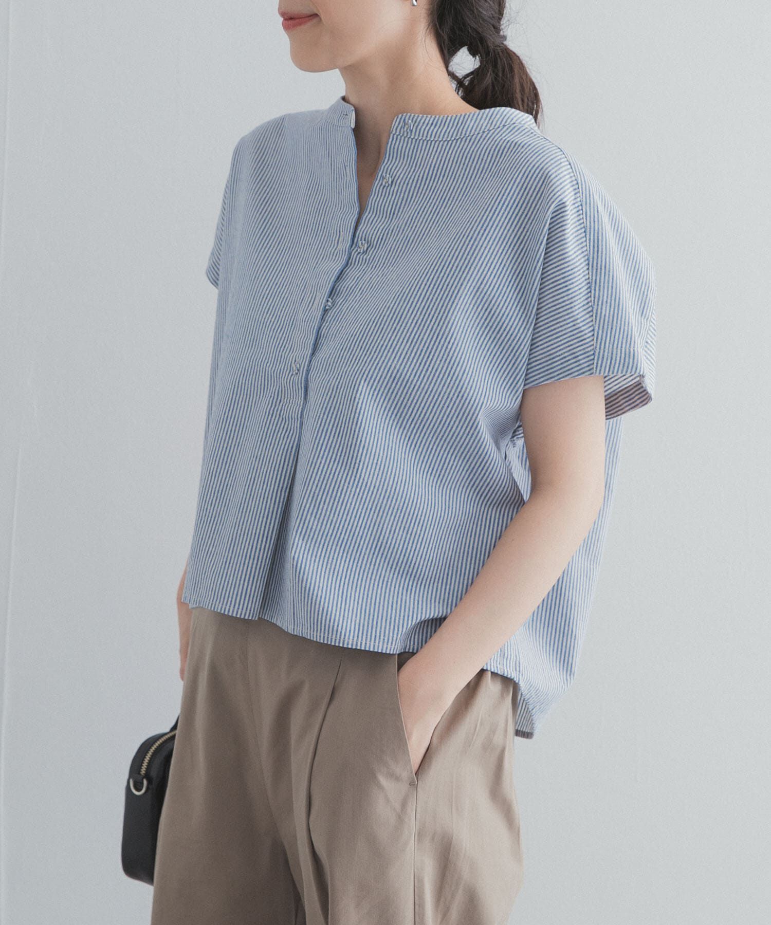 URBAN RESEARCH DOORS「ストライプクロップドブラウス」|シャツ・ブラウス|