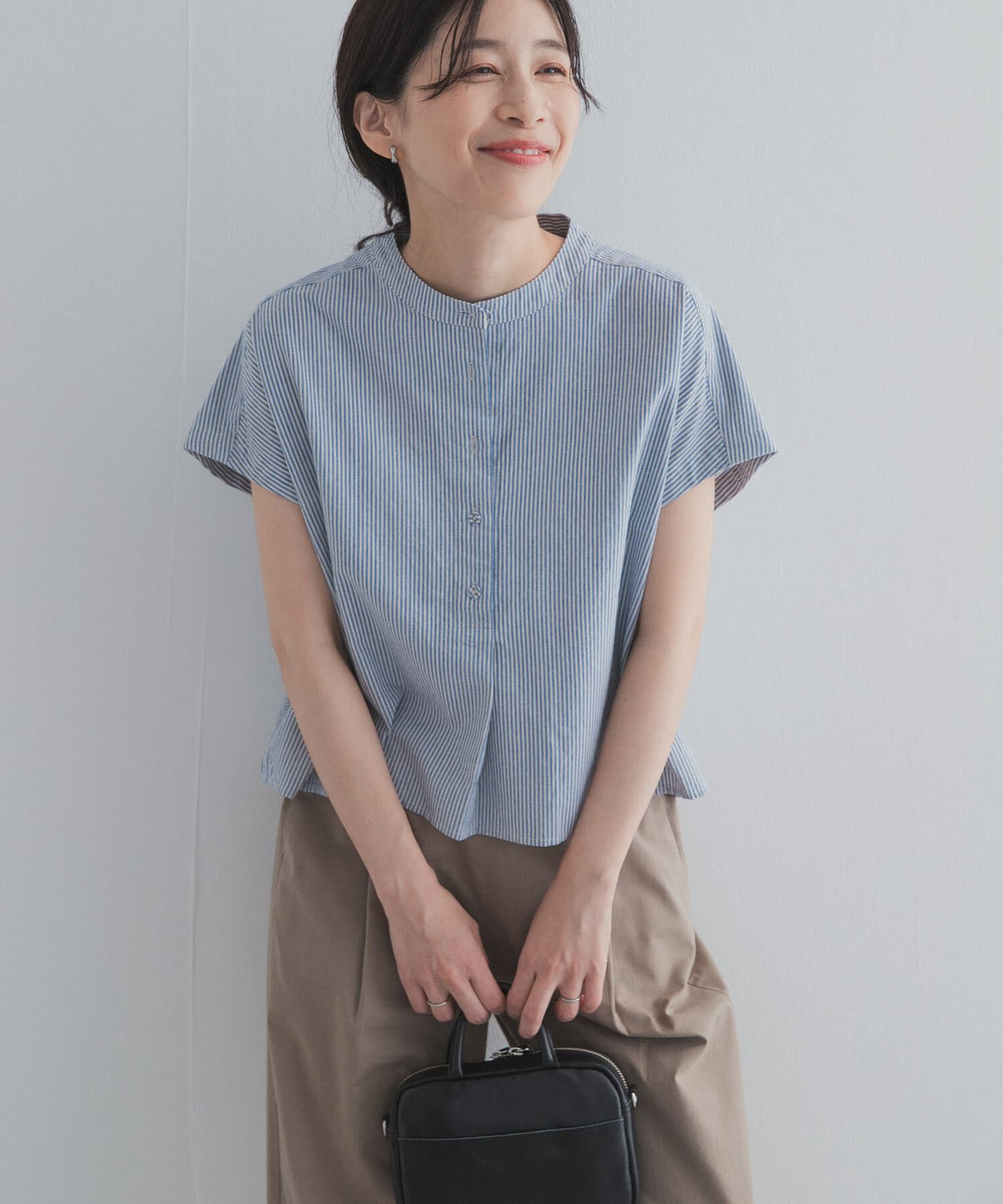 URBAN RESEARCH DOORS「ストライプクロップドブラウス」|シャツ・ブラウス|