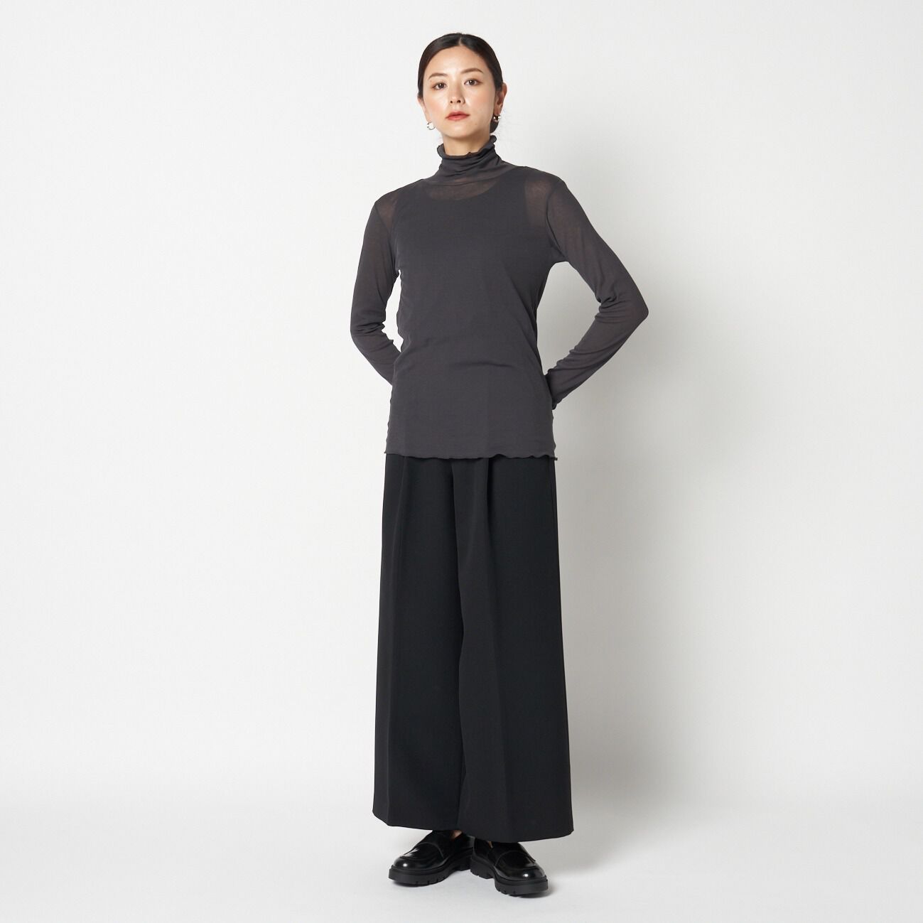HELIOPOLE「HELIOPOLE 【smooth skin series】SHEER RIB JERSEY TURTLE」|Tシャツ・カットソー|