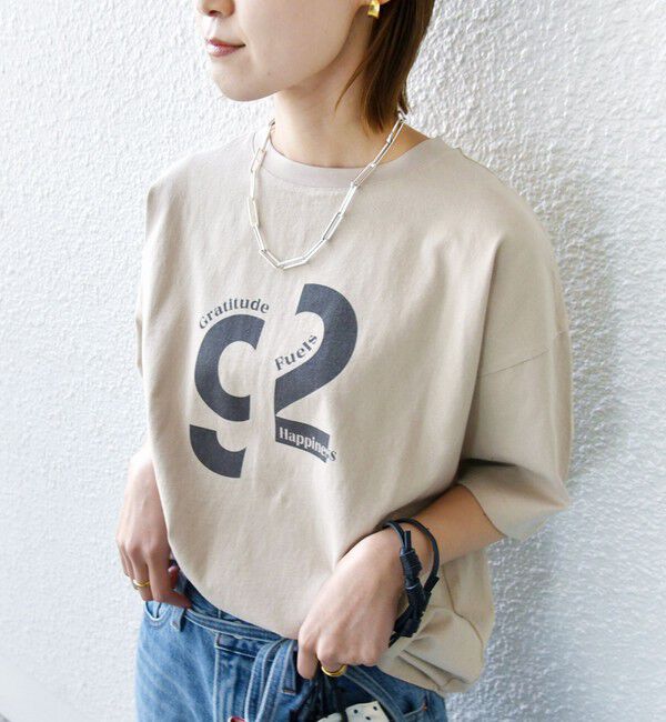 SHIPS for women「《一部追加予約》【SHIPS別注】81BRANCA:ロゴ 5分袖 TEE」|Tシャツ・カットソー|