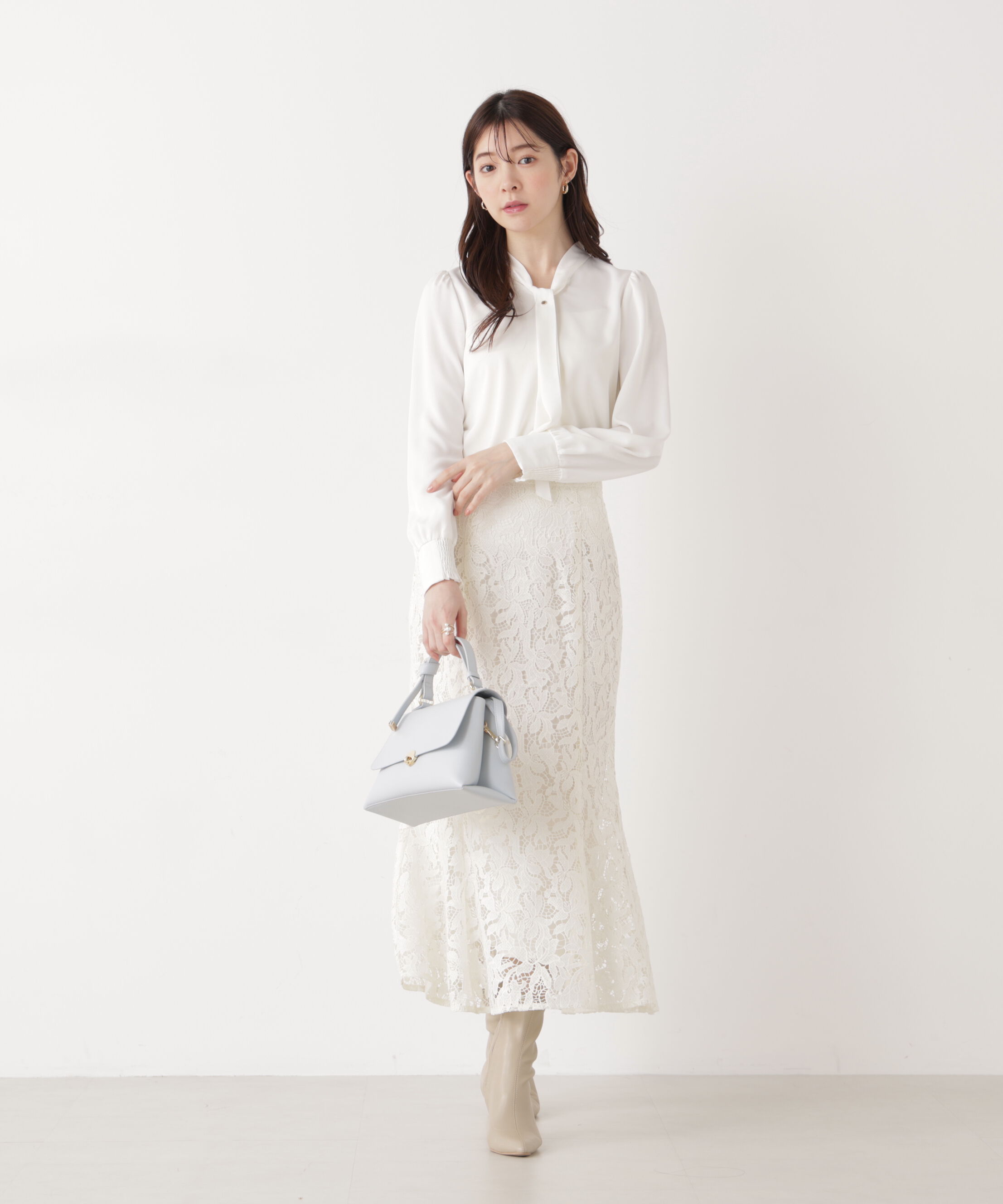 PROPORTION BODY DRESSING「キラ釦ボウタイブラウス　26SS」|シャツ・ブラウス|