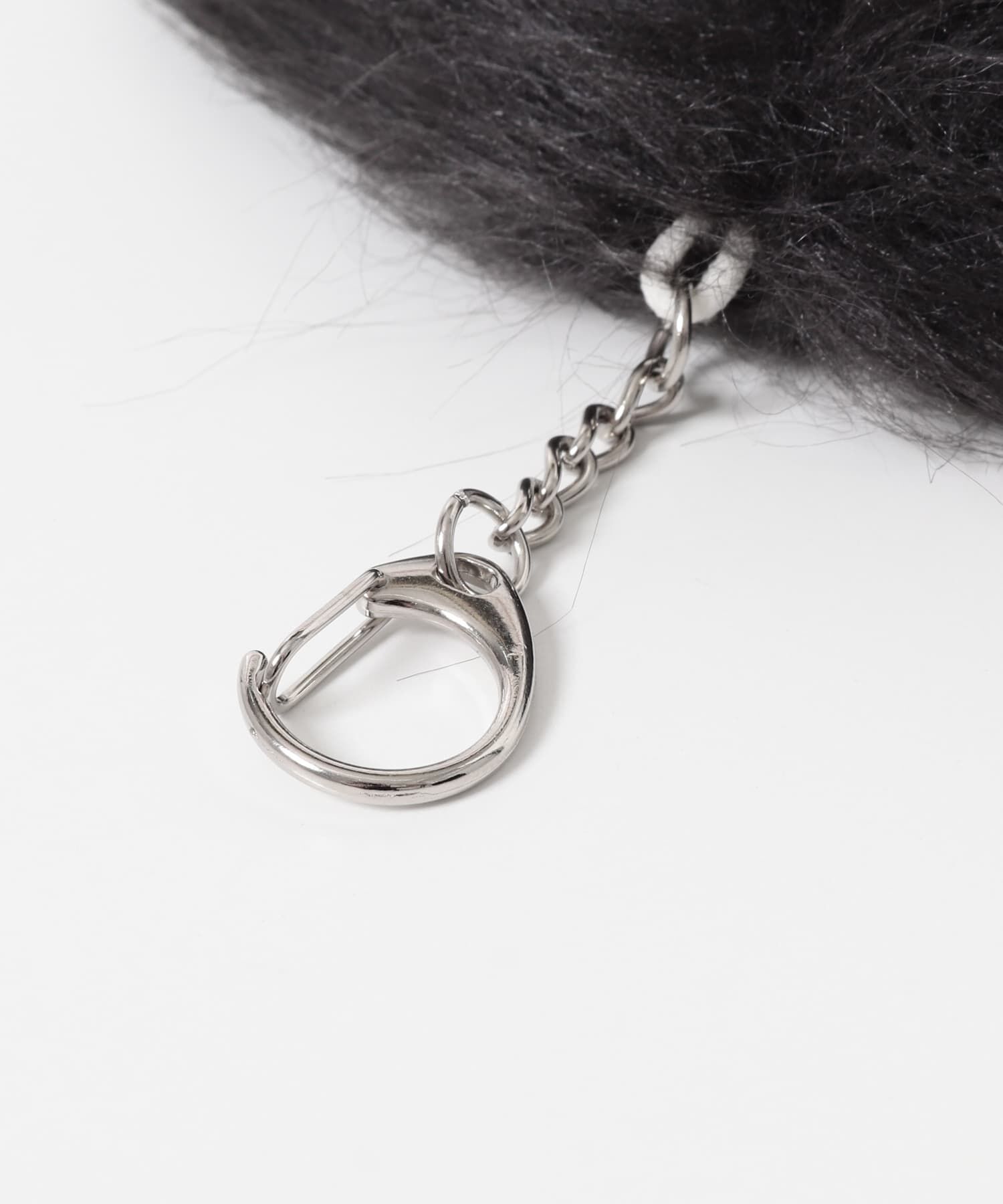 SMELLY「『WEB/一部店舗限定』NEONMOON　Fuzzy Dusty」|チャーム・キーホルダー|