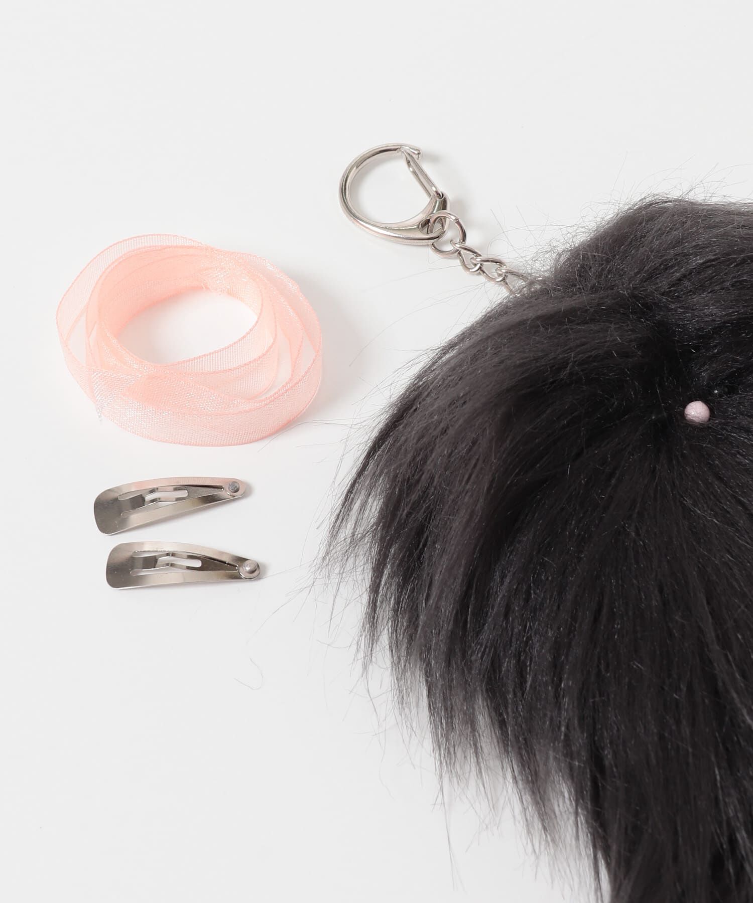 SMELLY「『WEB/一部店舗限定』NEONMOON　Fuzzy Dusty」|チャーム・キーホルダー|