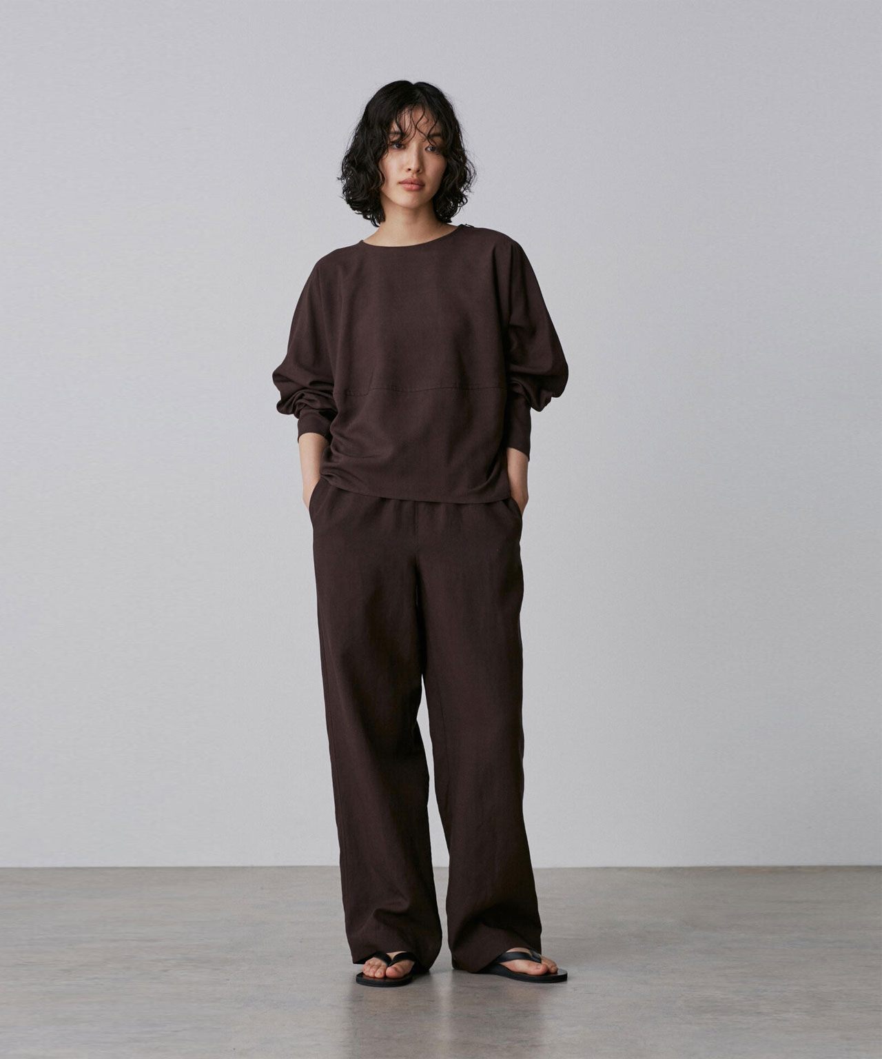 YLEVE 「YLEVE / TENCEL EASY TROUSERS」|その他|ワイン