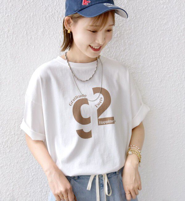 SHIPS for women「《一部追加予約》【SHIPS別注】81BRANCA:ロゴ 5分袖 TEE」|Tシャツ・カットソー|