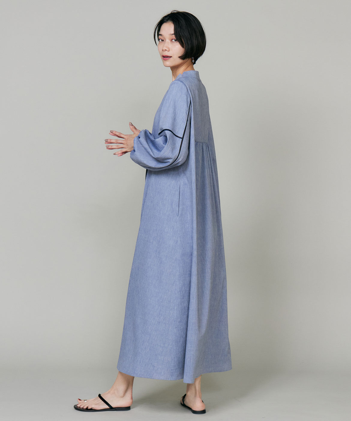 INED「Vネックシャンブレーワンピース」|ワンピース|