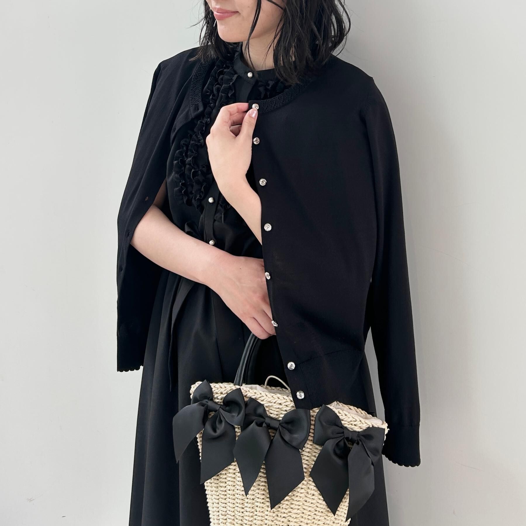 Couture broach「【アンサンブル可・UVカット・アンチピリング】ポイント透かしビジュー釦カーディガン」|カーディガン|