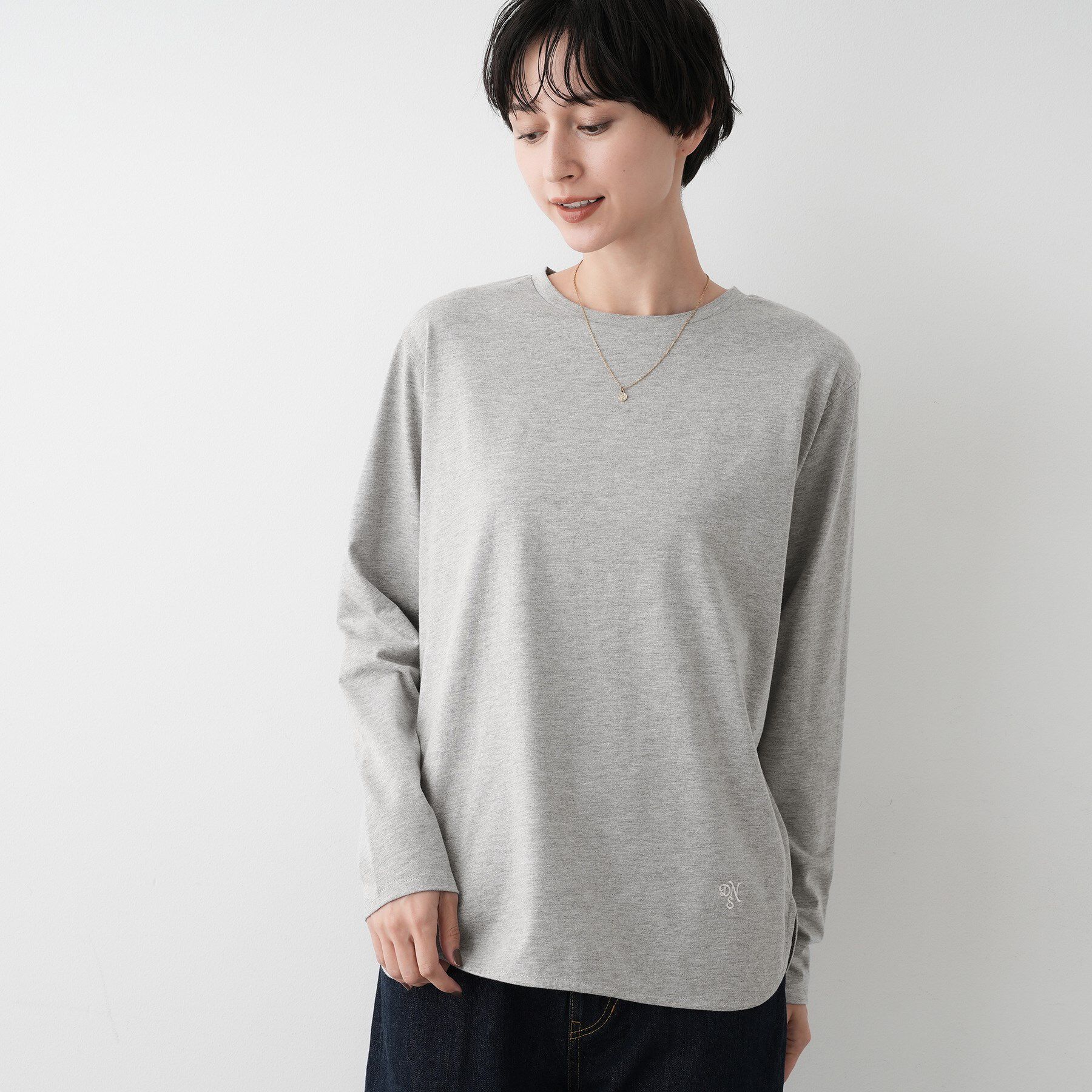 Dessin「【選べる首元デザイン/洗える】クルーネックロングTシャツ」|Tシャツ・カットソー|グレー(012)