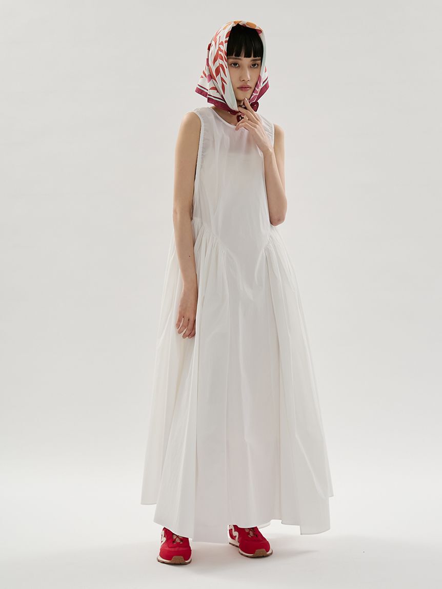 emmi atelier「ギャザーフォルムナイロンワンピース」|ワンピース|