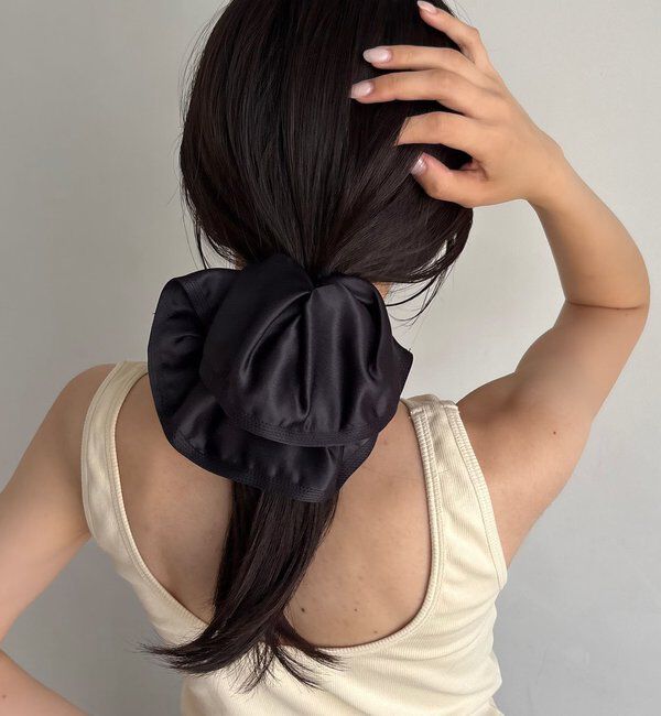  「〈GOLDY/ゴールディ〉サテンラッフルヘアクリップ」|リング|