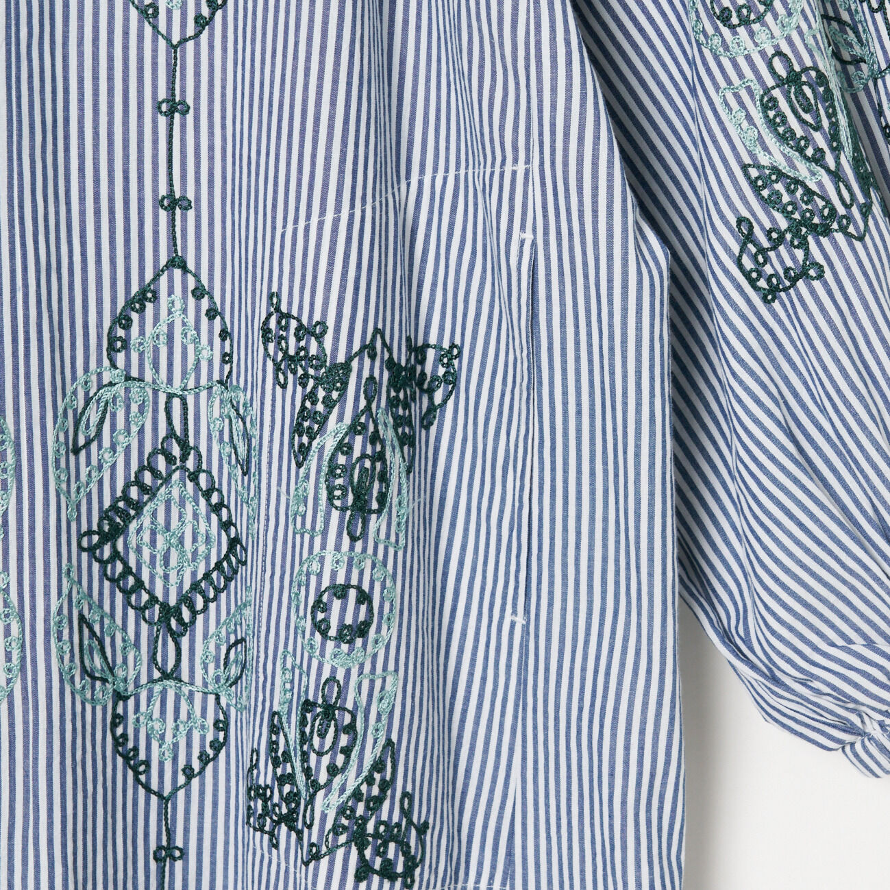  「SARA MALLIKA COTTON AARI EMBROIDERY DRESS」|ワンピース|