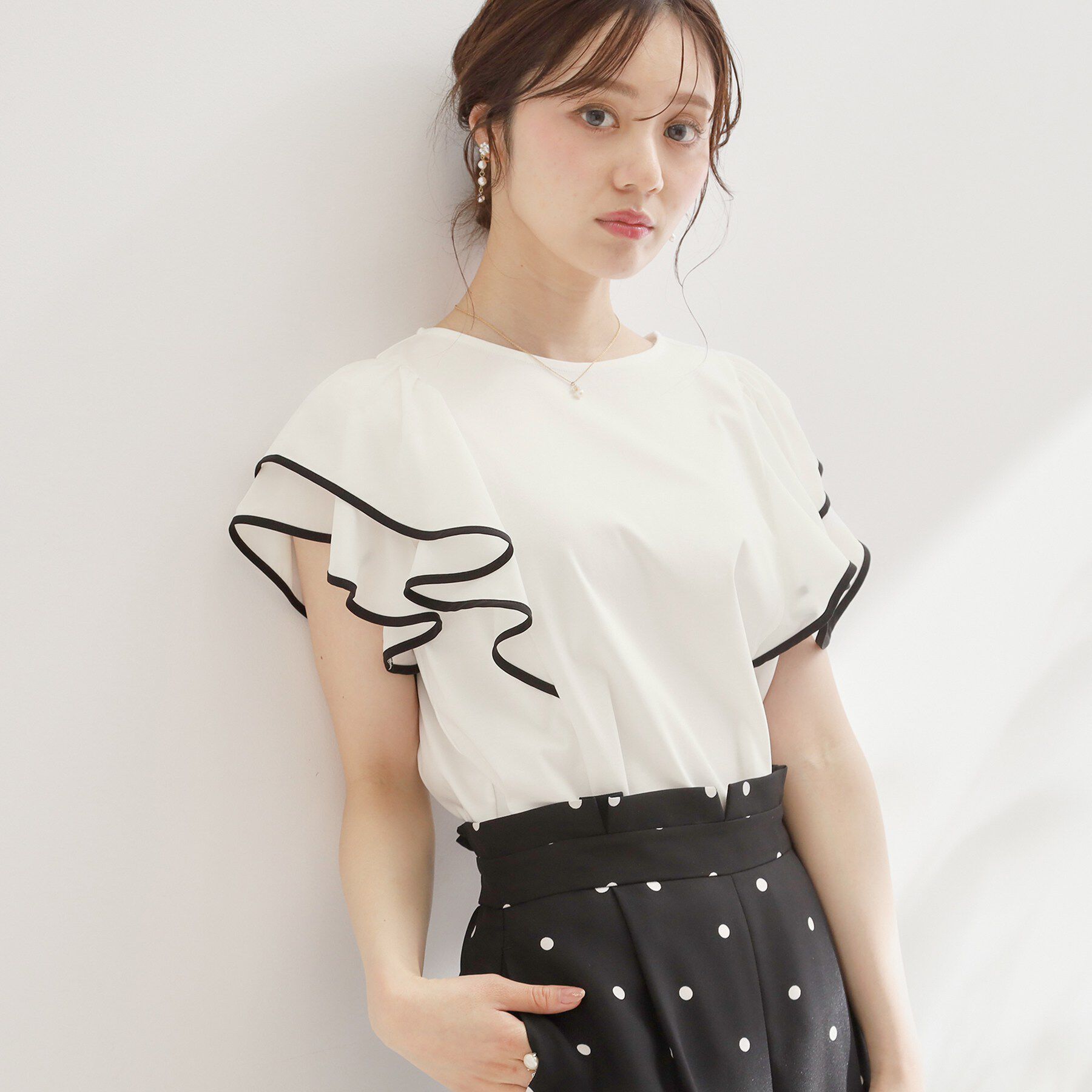 Couture broach「60シルラッフルフレアスリーブ」|Tシャツ・カットソー|