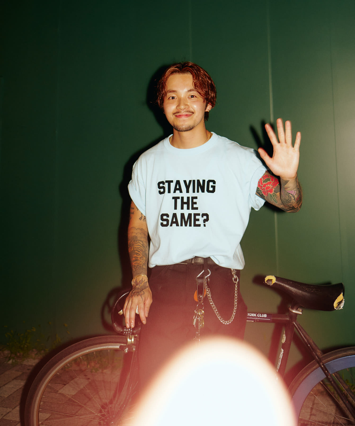 URBAN RESEARCH「Teya　Flock Letter T-shirts」|Tシャツ・カットソー|