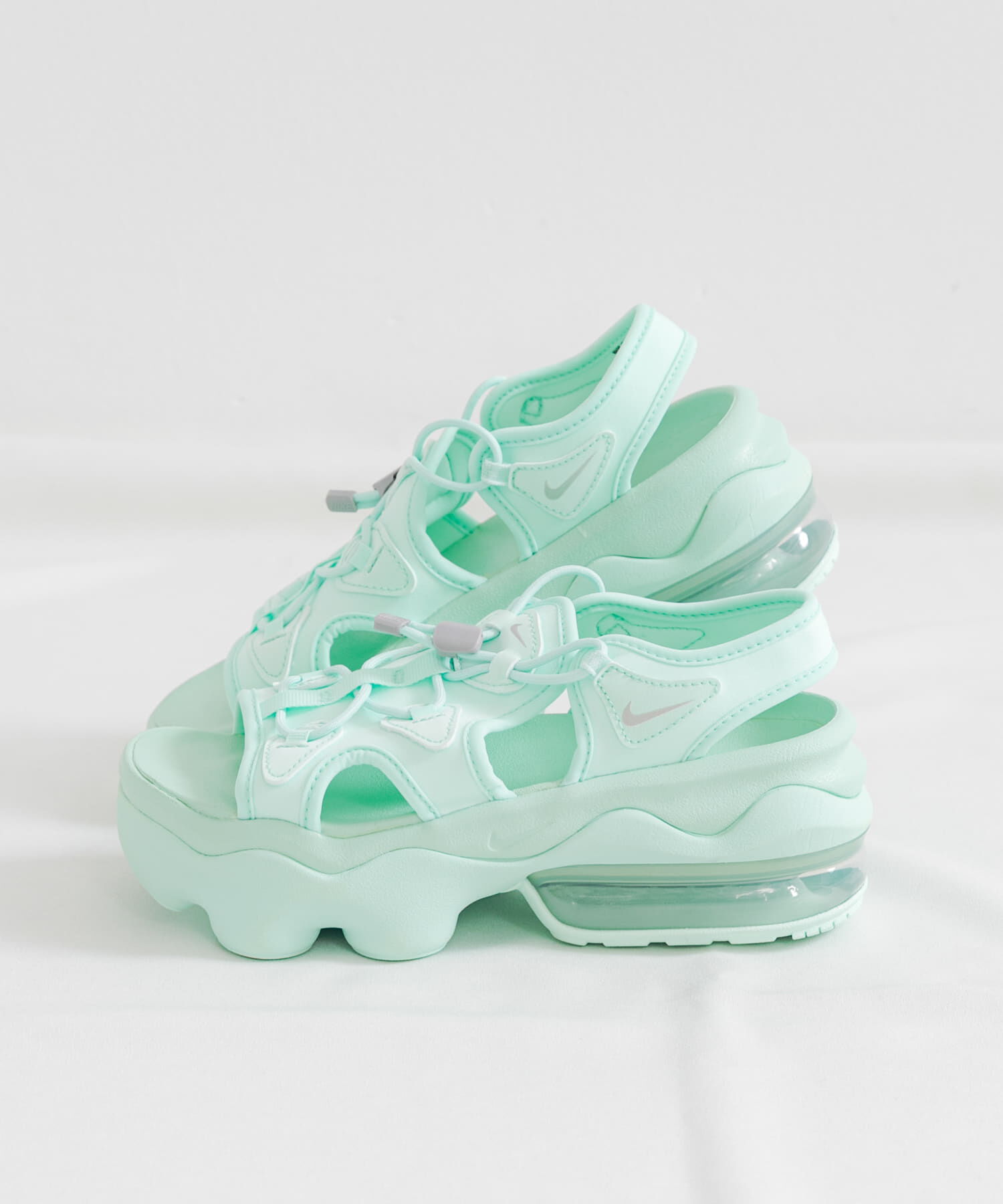 NIKE エアマックスココサンダル（URBAN RESEARCH）｜ルミネの