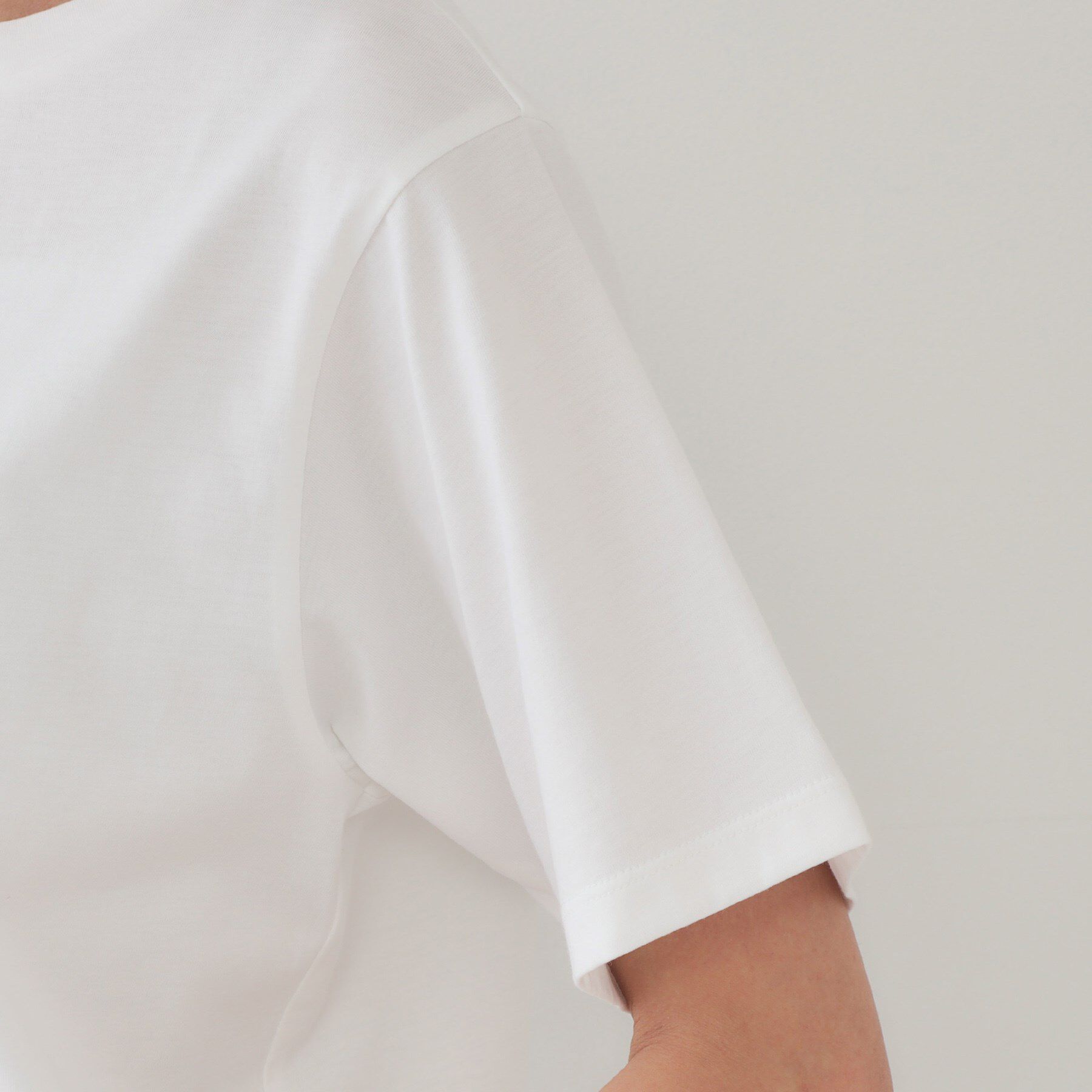 OPAQUE.CLIP「《ツインセット》スパンコールキャミ&times;Tシャツ【洗濯機洗い可】」|その他|