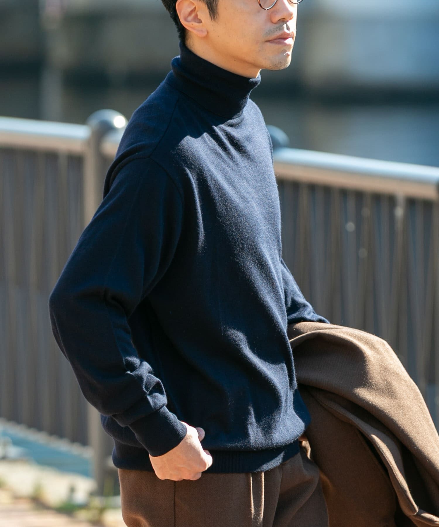 URBAN RESEARCH ROSSO「イタリア糸メリノウールタートルネックニット」|ニット・セーター|ネイビー
