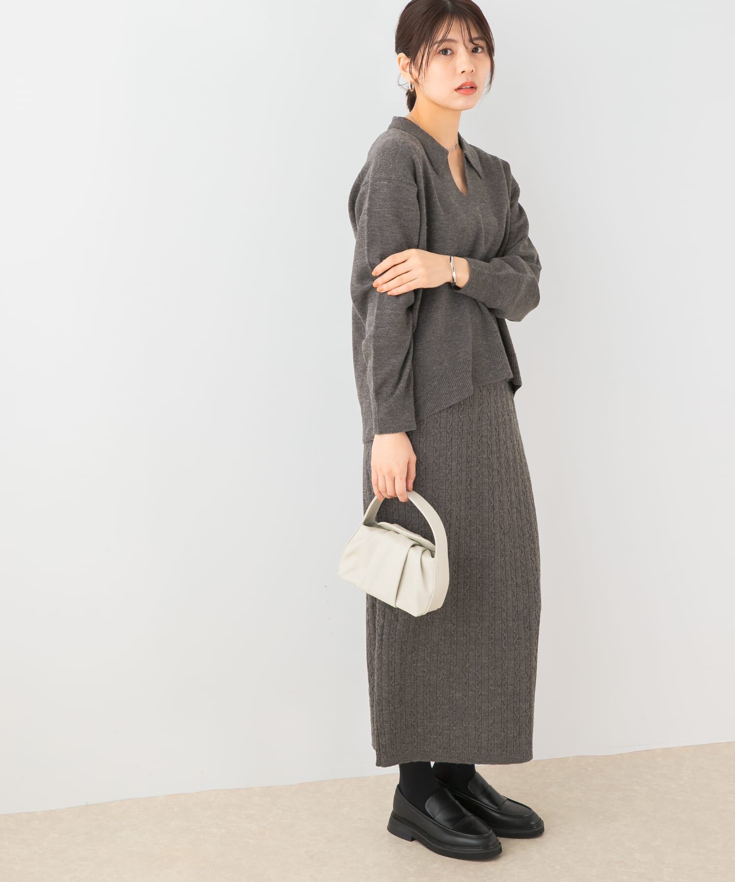 URBAN RESEARCH ROSSO「F by ROSSO　ウォッシャブル抗ピルニット+スカート」|ニット・セーター|