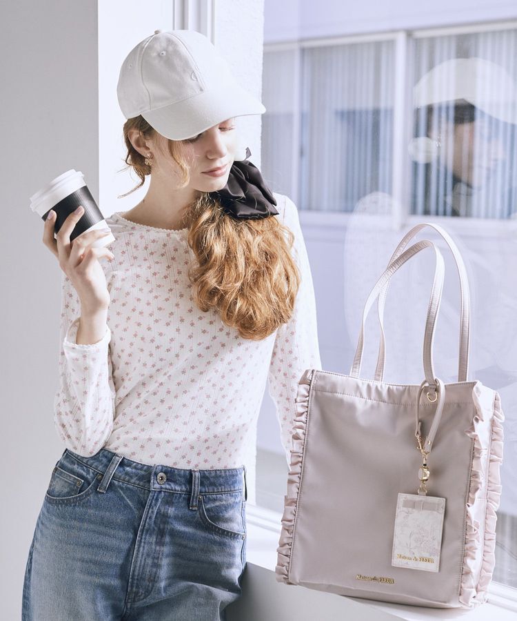 Maison de FLEUR「【撥水加工/A4対応】フリルスクエアトートバッグ」|トートバッグ|