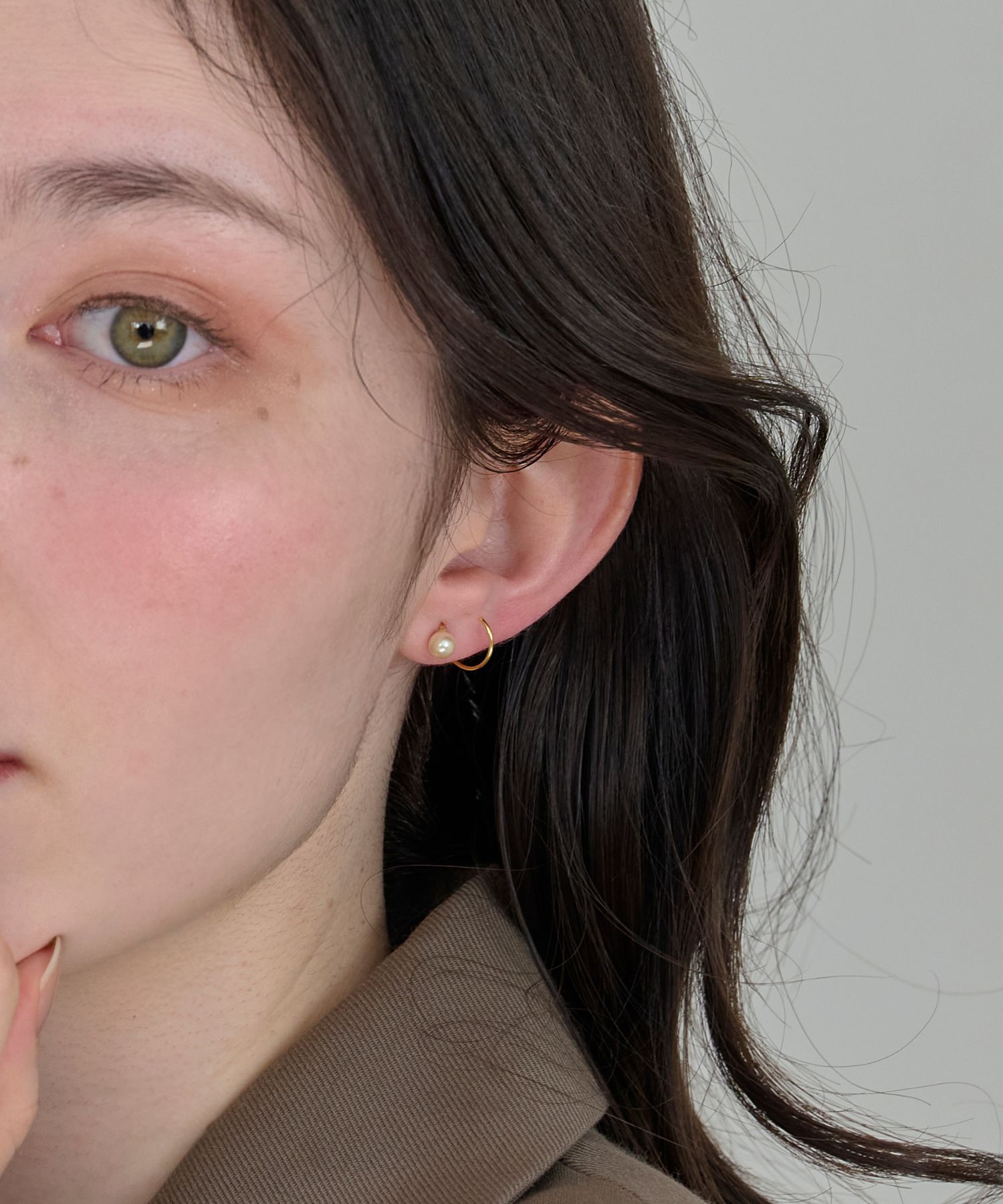 Phoebe「【金属アレルギー対応】ダブルループパールピアス/ニッケルフリー」|ピアス|
