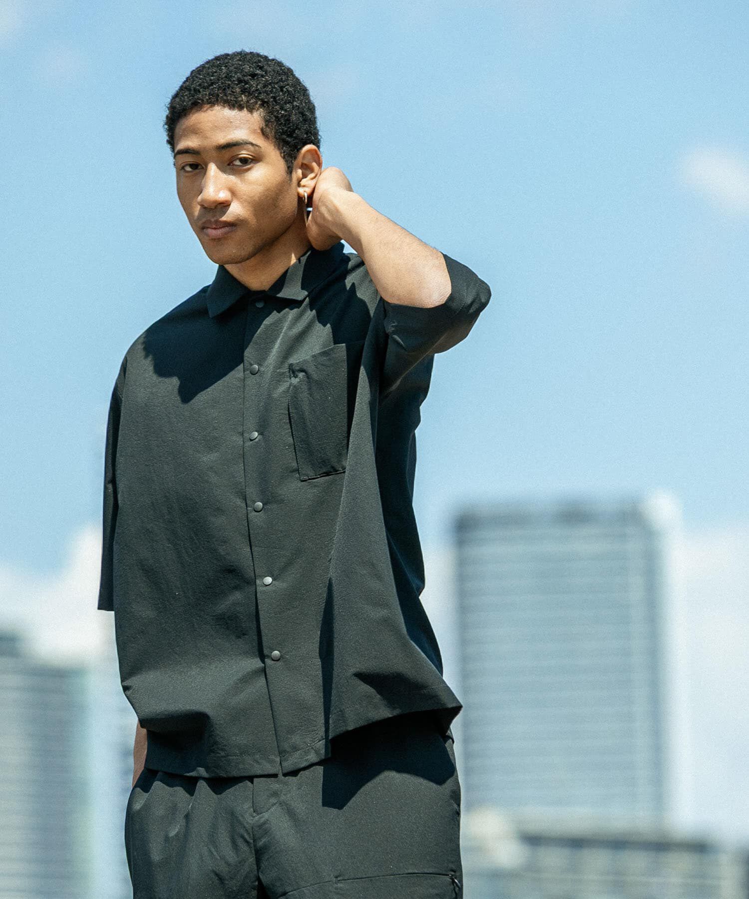 URBAN RESEARCH「『洗濯可/防シワ/撥水』COOL DOTS SHORT-SLEEVE SHIRTS」|シャツ・ブラウス|