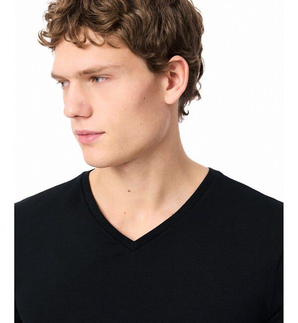 LACOSTE「３枚セット スリムフィット エッセンシャル ラウンジVネック半袖Tシャツ / 3パックTシャツ」|Tシャツ・カットソー|