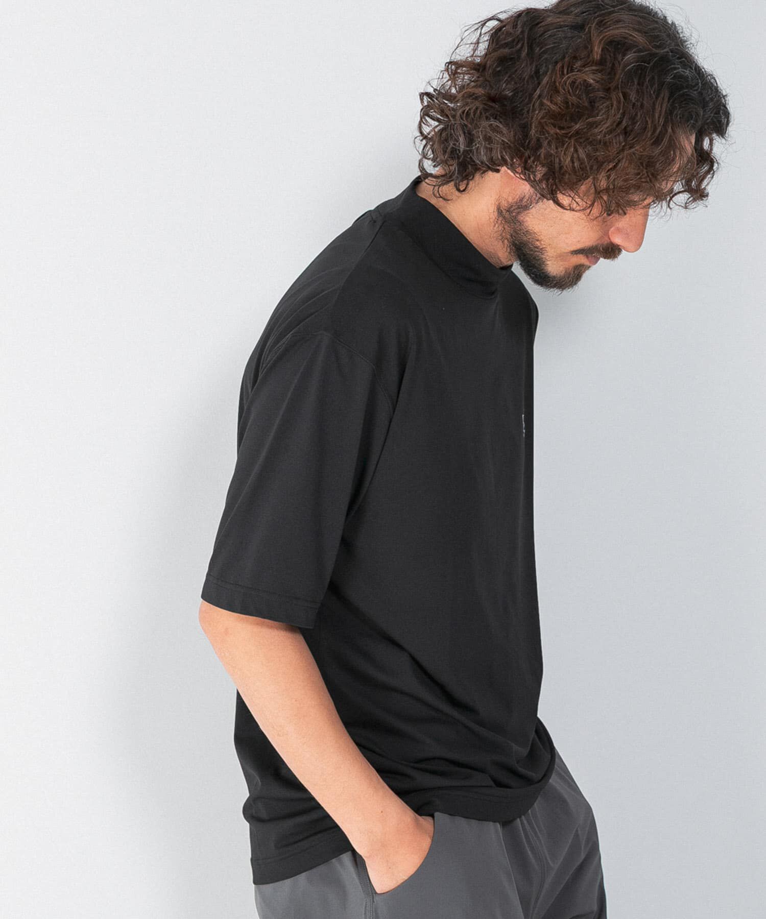 Sonny Label 「OOPS　吸水速乾モックネックTシャツ」|Tシャツ・カットソー|