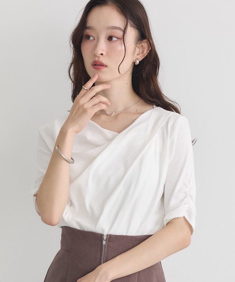 earth music&ecology「ドレープデザインカットソー」|Tシャツ・カットソー|Off White