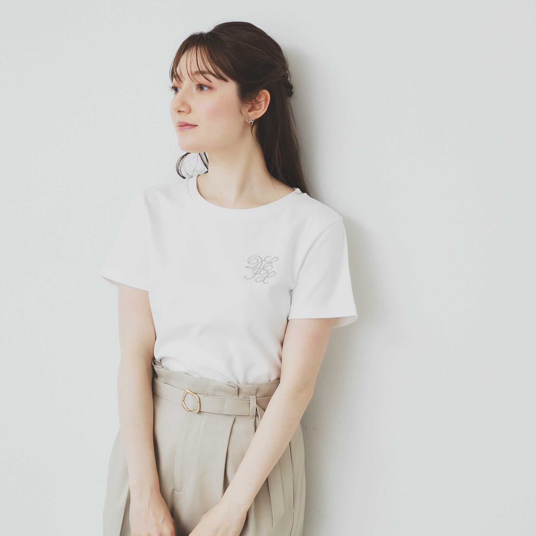 index「エンブレム刺繍Tシャツ【UV／接触冷感／洗濯機洗い可】」|Tシャツ・カットソー|