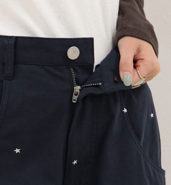 fredy emue「刺しゅう入りコットンツイルルーズパンツ」|チノ|
