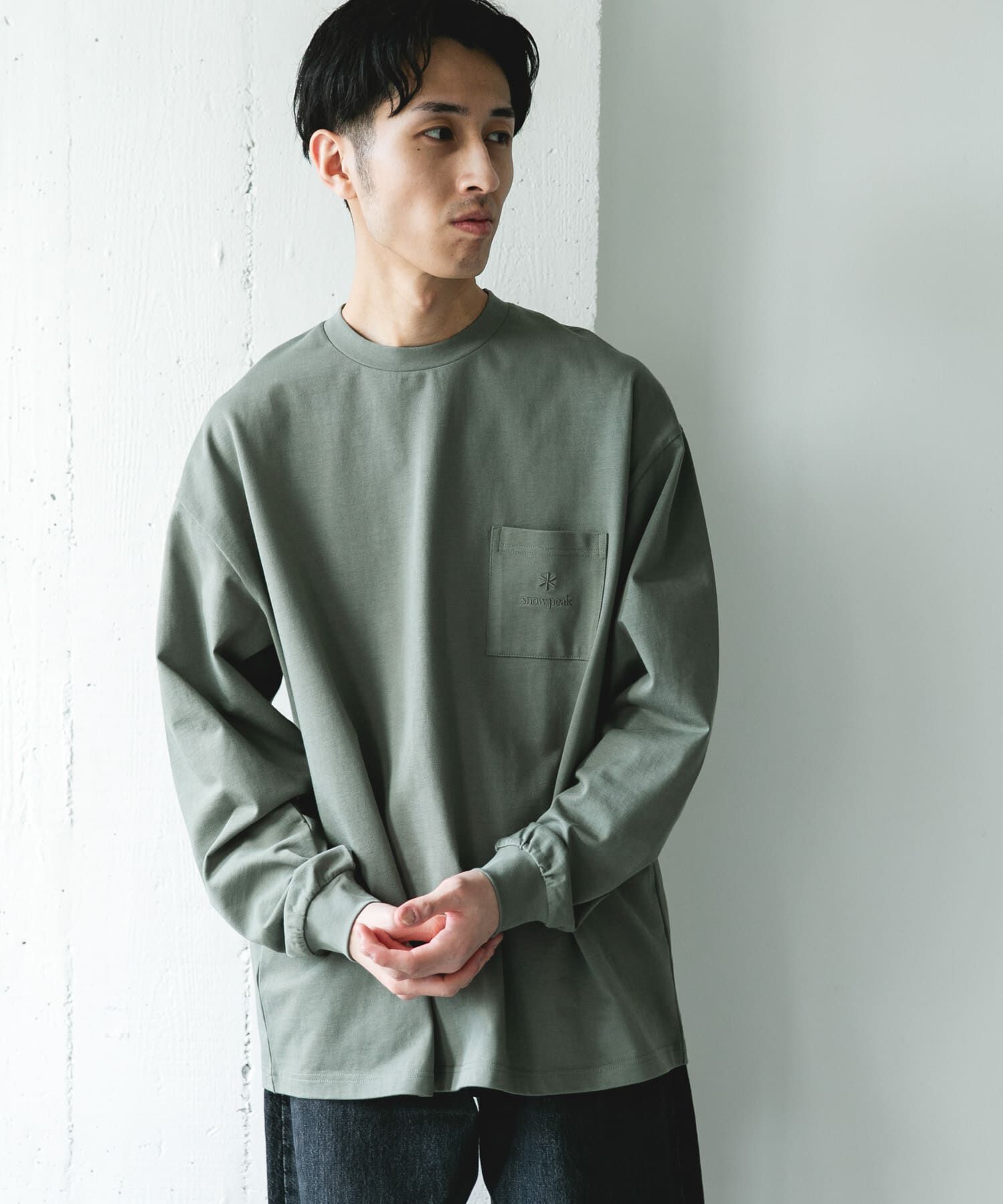 URBAN RESEARCH DOORS「『別注』Snow Peak Apparel&times;DOORS　POCKET LOGO LONG-SLEEVE T-SHIRTS」|Tシャツ・カットソー|