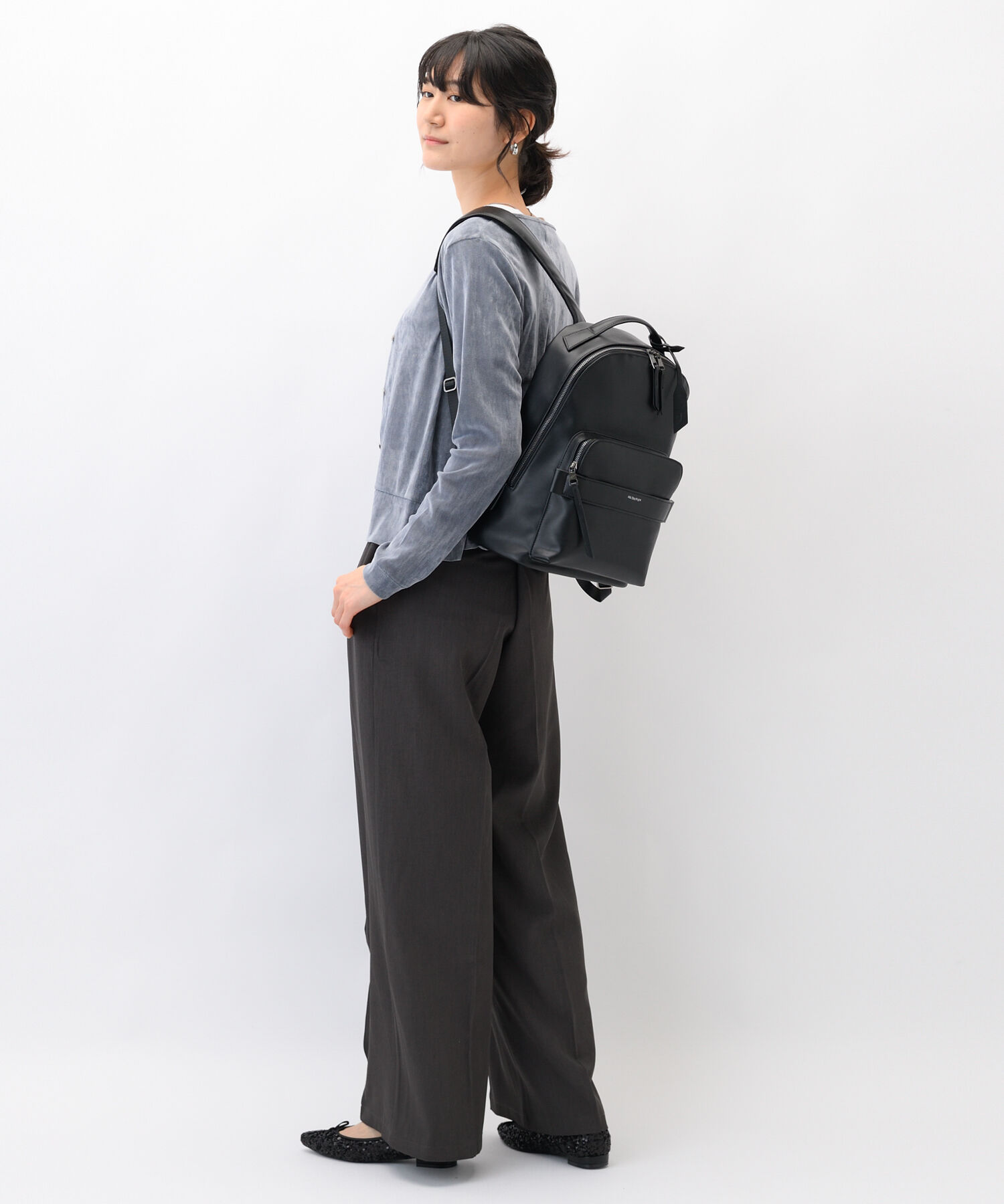 W&.Day/Night「W&.Day/Night ティルカ ラウンドリュック A4サイズ 13.3インチPC収納 19181」|リュック|