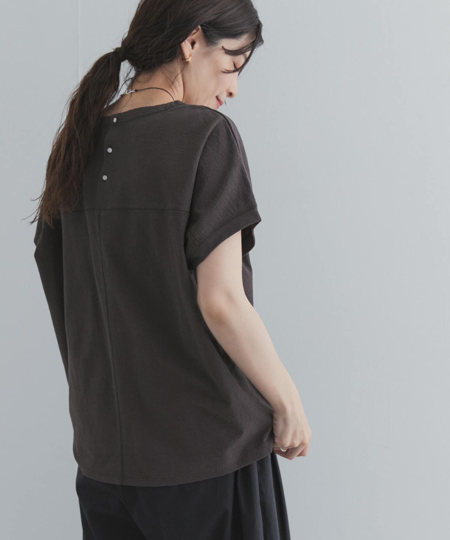 URBAN RESEARCH DOORS「リネンタッチBACKボタンプルオーバー」|Tシャツ・カットソー|