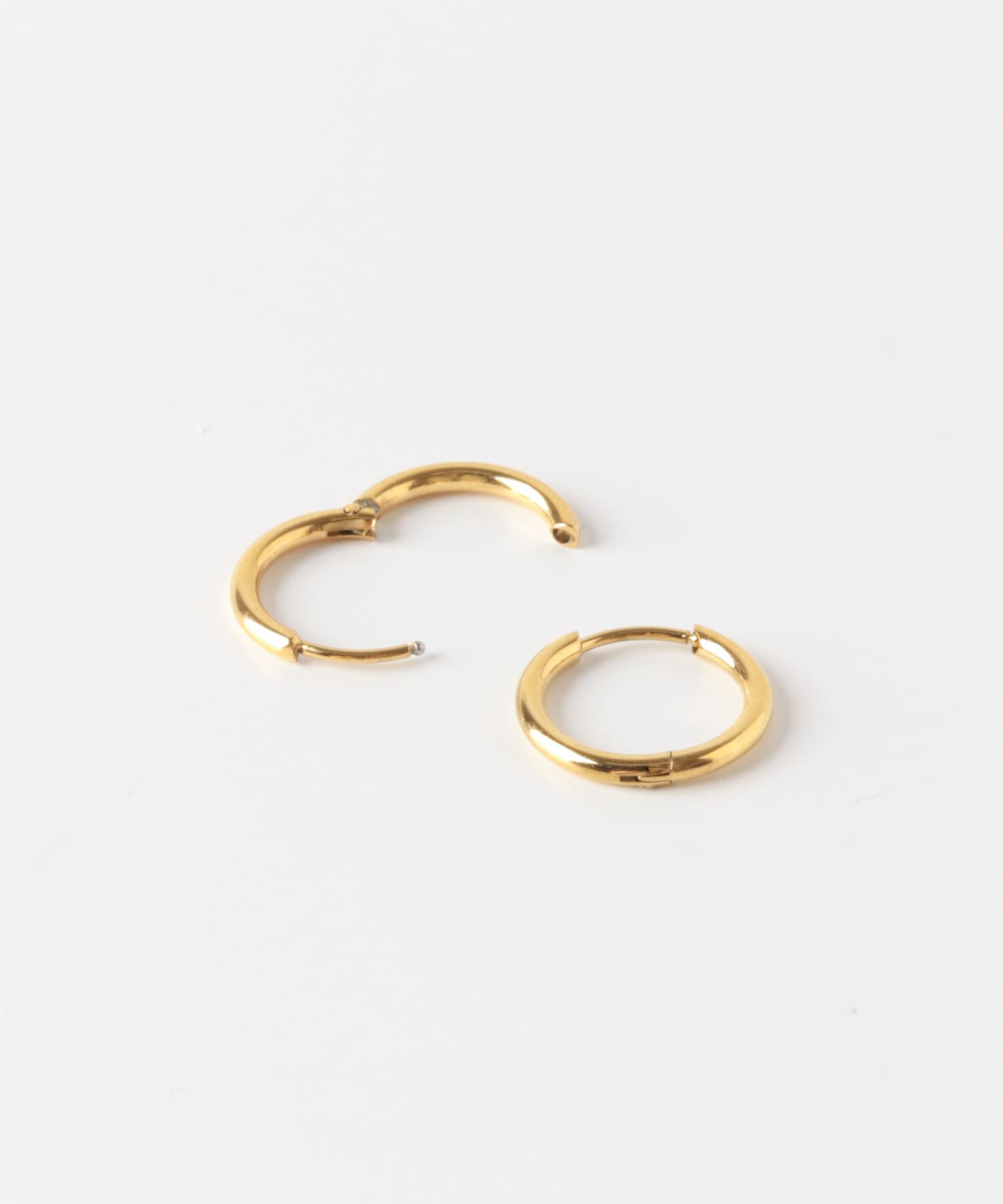 SMELLY「ステンレスフープピアス13mm」|ピアス|