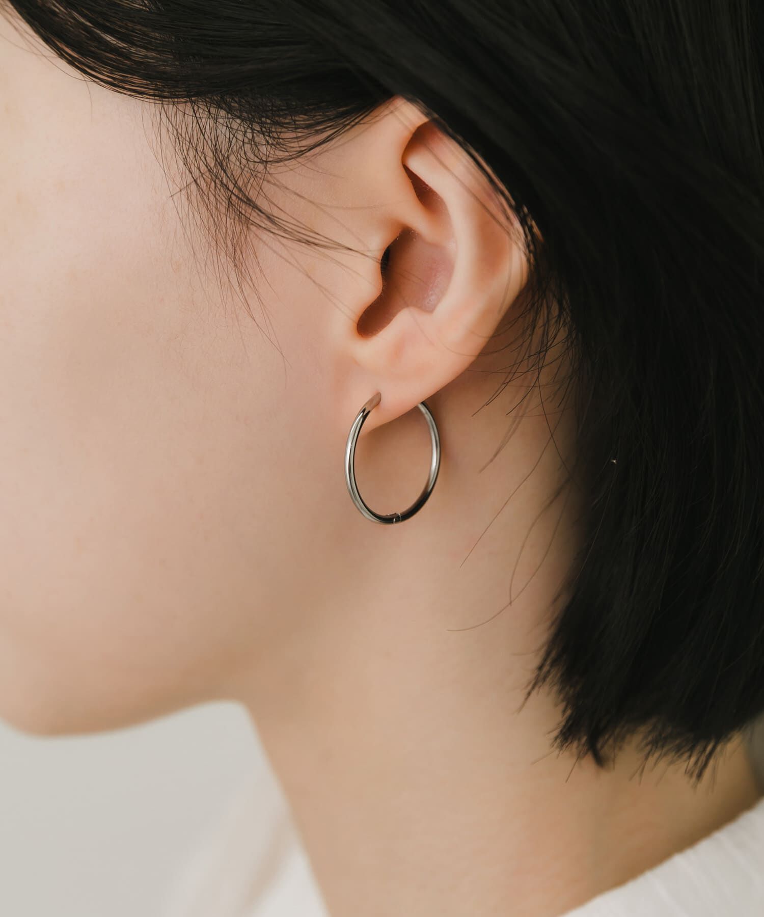 SMELLY「ステンレスフープピアス23mm」|ピアス|