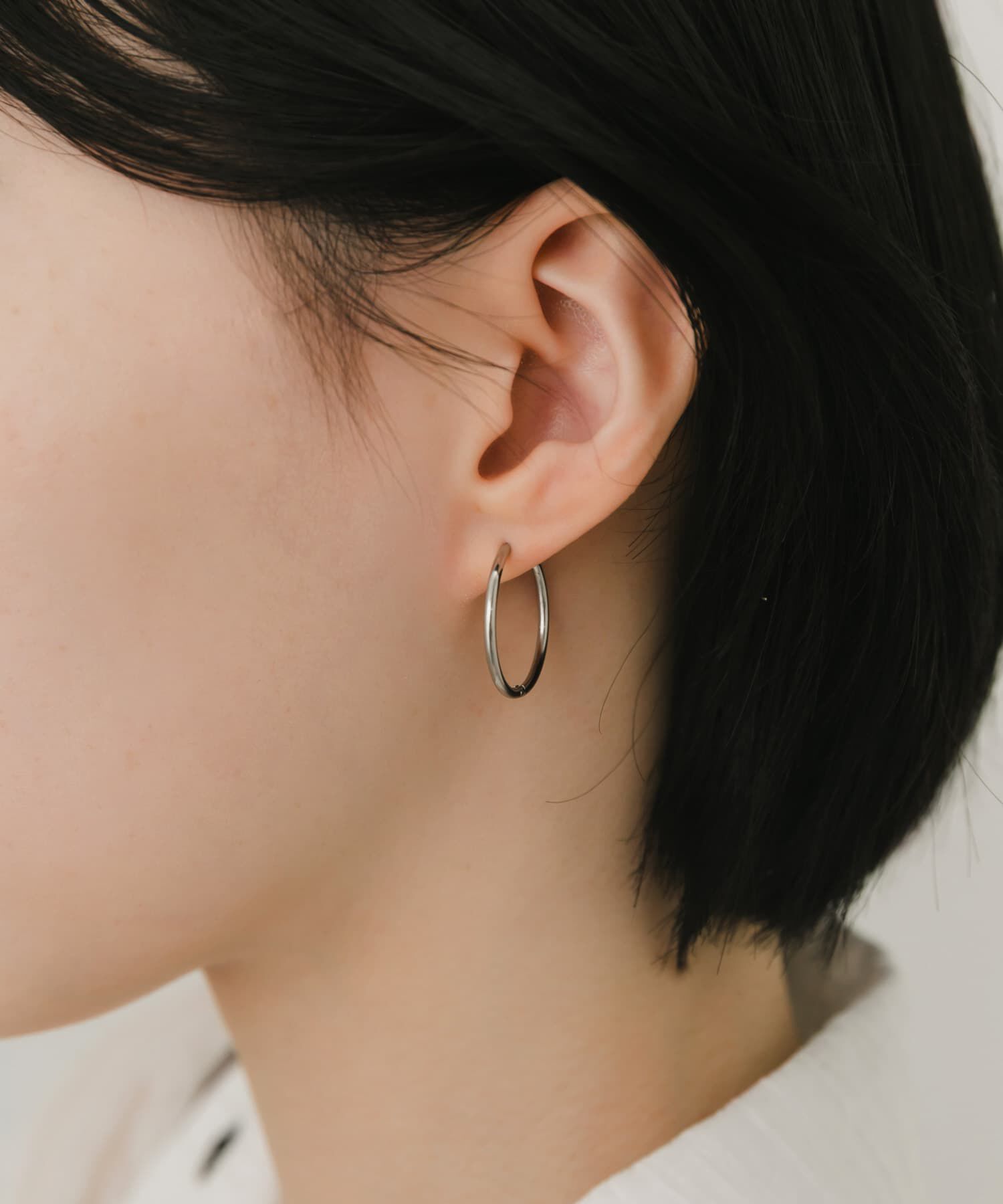 SMELLY「ステンレスフープピアス23mm」|ピアス|